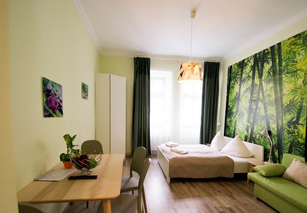 Ruterra Apartment Cimburkova Prague Ngoại thất bức ảnh